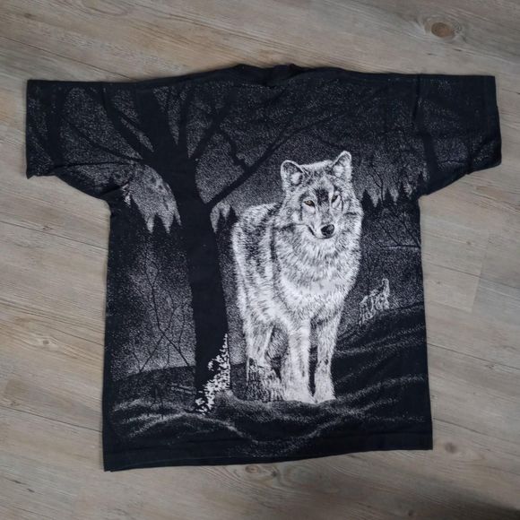 Vintage 90s All-Over Wolf Nature Graphic Tee - Picture 2 of 3